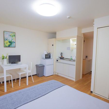 Charming Guesthouse In The Heart Of Okubo 丶steps To Metro And Convenient Travel! Eos11 東京都 外观 照片